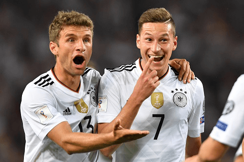 Thomas Müller & Julia Draxler Thomas Müller & Julia Draxler