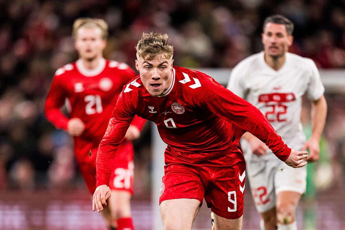 Rasmus Hojlund / Slowenien Dänemark Info (© Sipa US / Alamy Stock Photo)