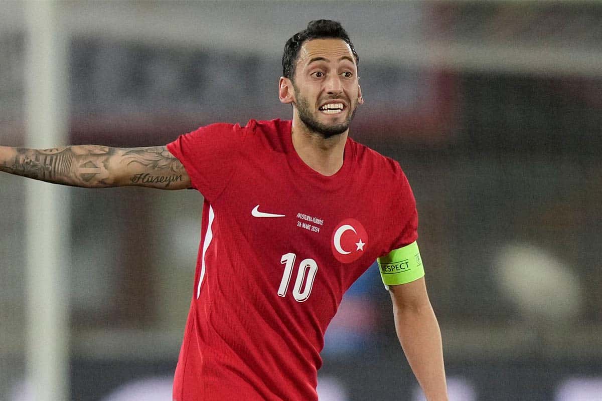 Hakan Calhanoglu / Türkei Georgien Info (© Associated Press / Alamy Stock Photo)