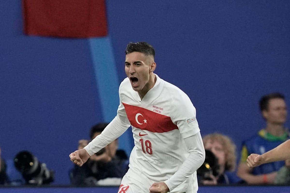 Mert Müldür / Niederlande Türkei Tipp (© Associated Press / Alamy Stock Photo)